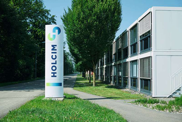 Nhà sản xuất xi măng lớn nhất Thế giới Holcim rút vốn khỏi thị trường Nga